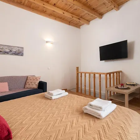 Niochori 2 Apartment