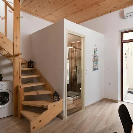 Apartment Niochori 2